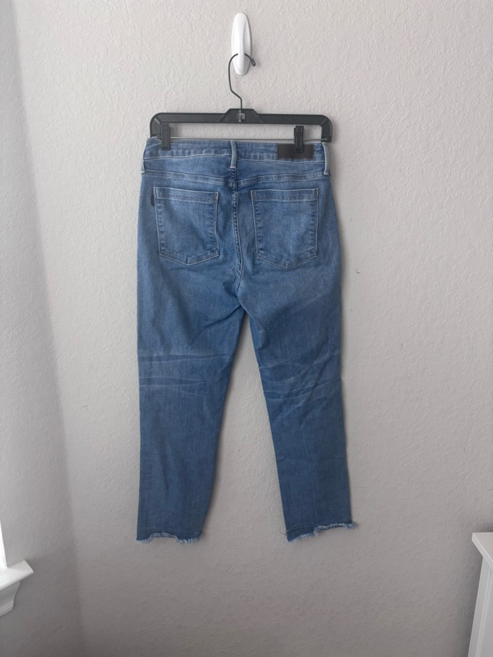 PARKER SMITH Light Blue Cropped Jeans with Raw Hem Size 28 - Picture 4 of 5